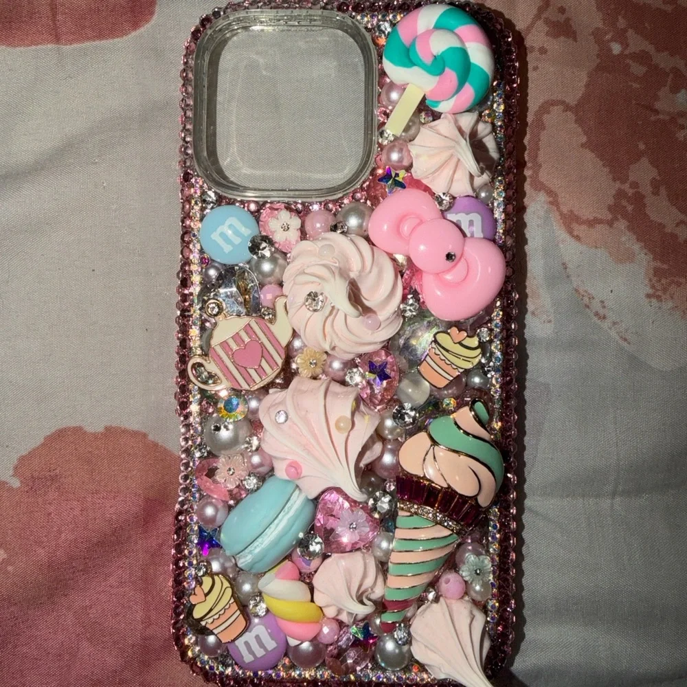 iPhone 16 Pro Max Case - Picture 7 of 7